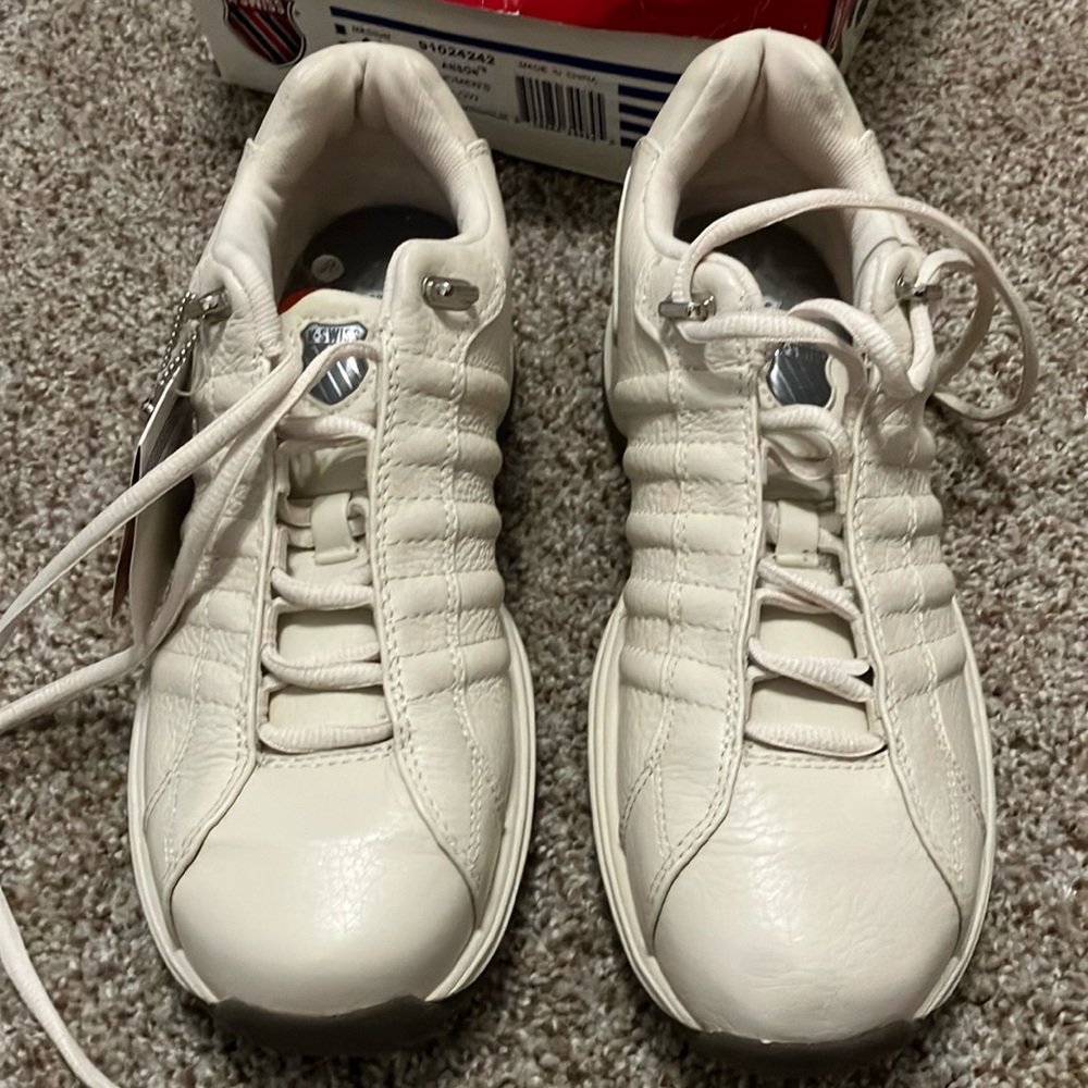 K Swiss Women’s Shoe. Sz 9.5